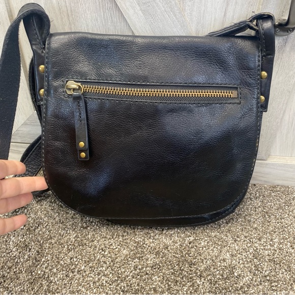 Fossil Legacy Black Pebbled Leather saddle messenger bag purse shoulder - Picture 13 of 16